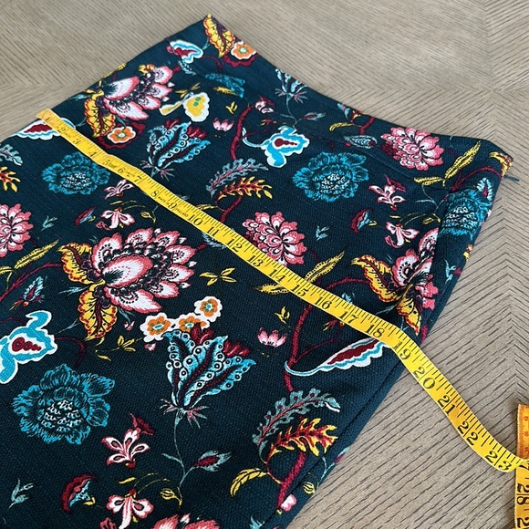 Ann Taylor LOFT Deep Teal Floral Skirt w/ Kick Pleat SZ 8 - Picture 8 of 14